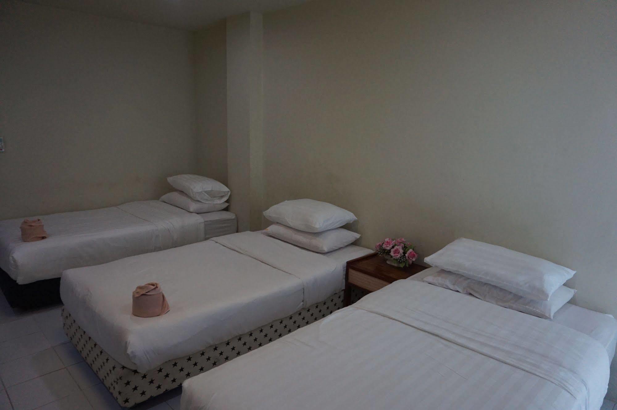 The One Phetchabun Aparthotel Buitenkant foto